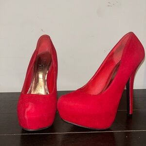 SeXXy Red heels.. Club wear
